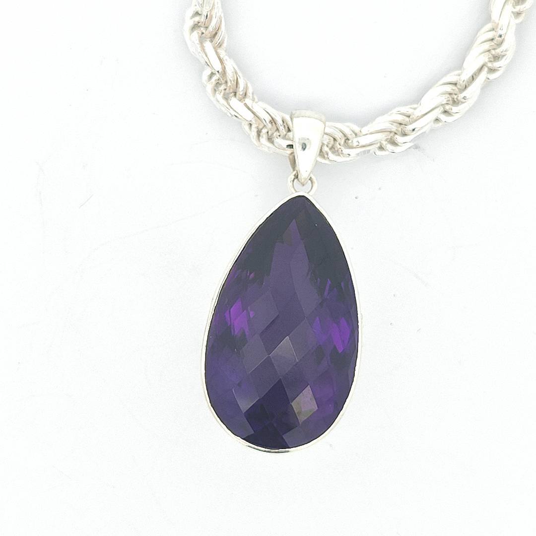 African Amethyst Pendant - Lara - boothandbooth