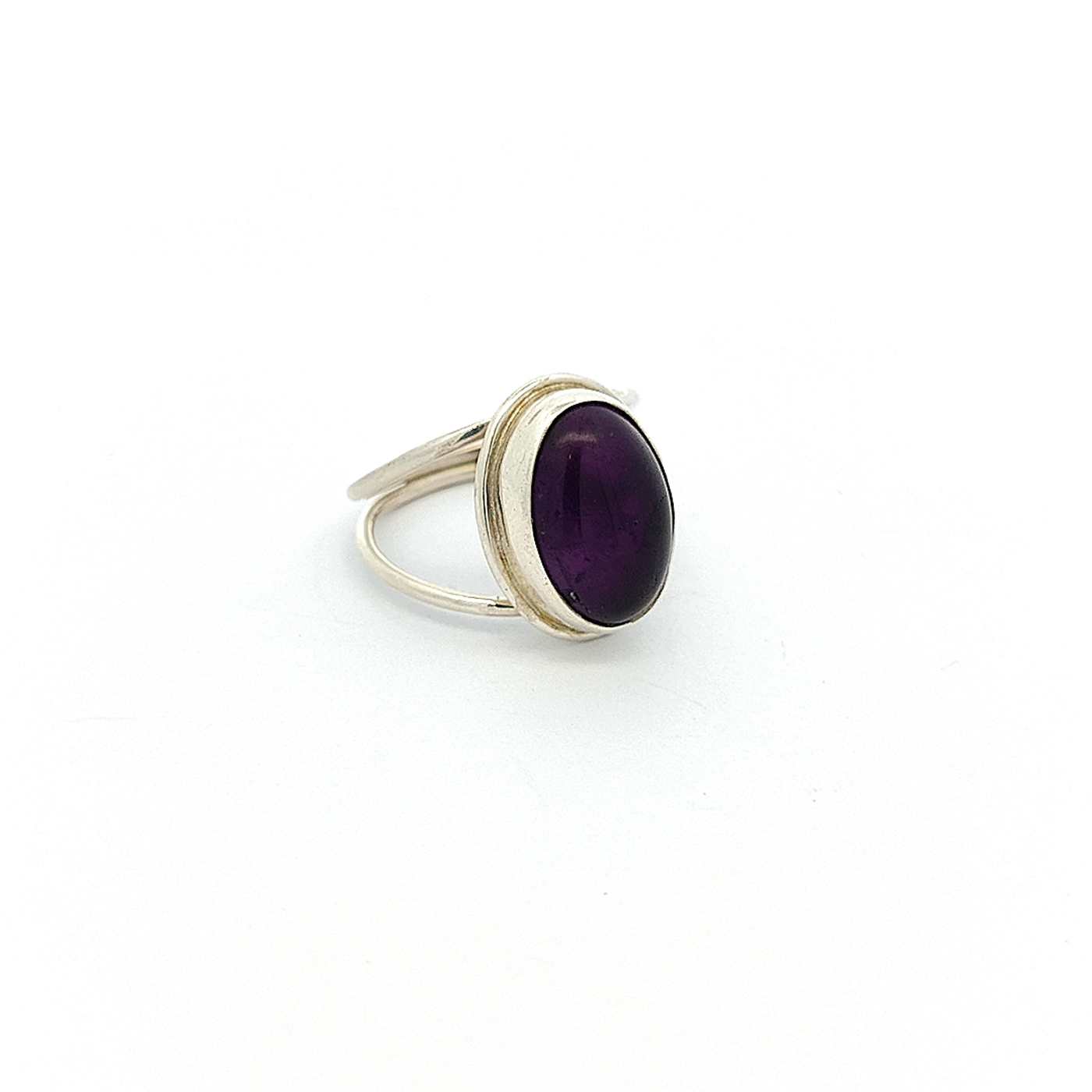 Amethyst Ring - Bazille - boothandbooth