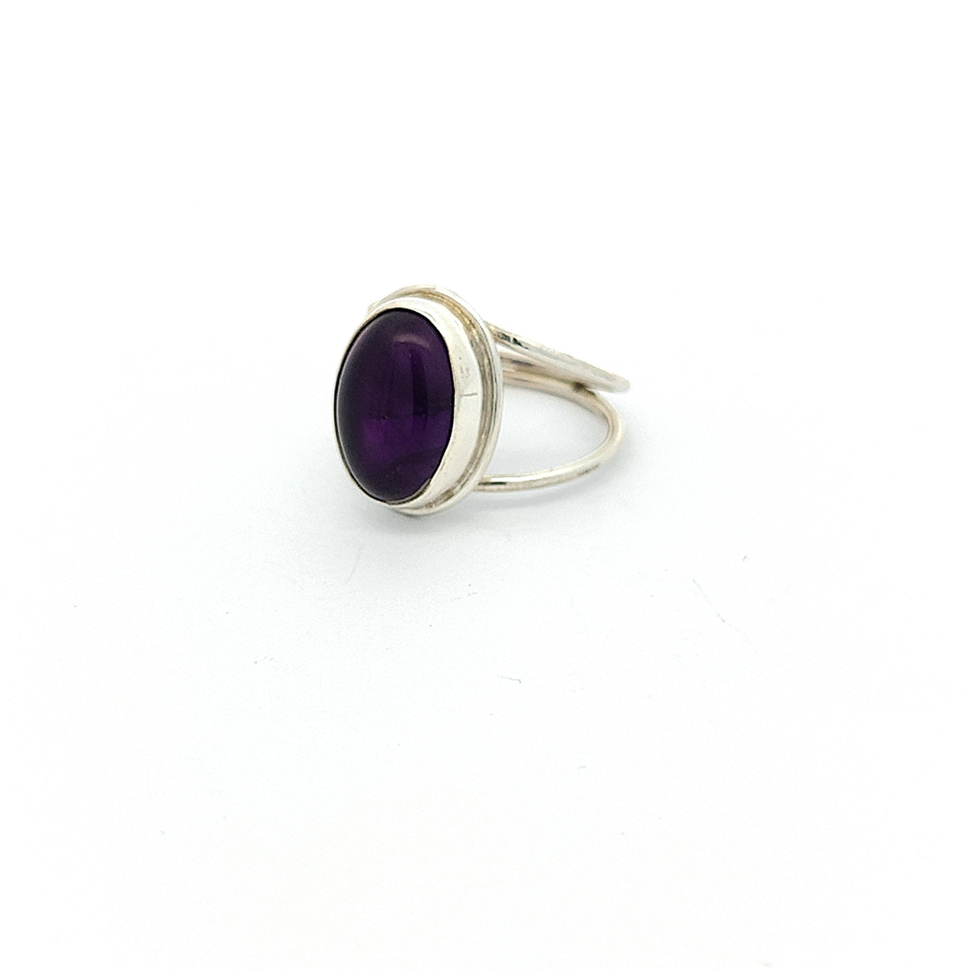 Amethyst Ring - Bazille - boothandbooth