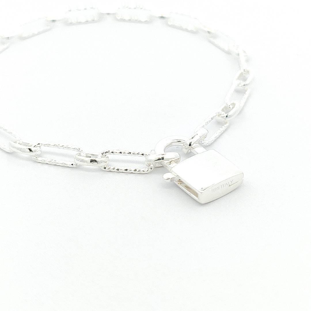 Sterling Silver Lock Pendant Bracelet 4MM - boothandbooth