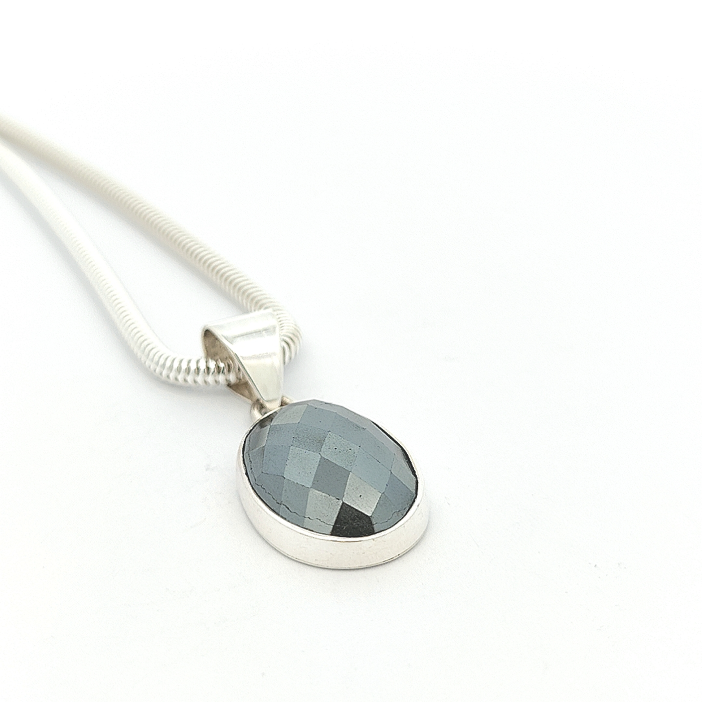Haematite Pendant - Mady - boothandbooth