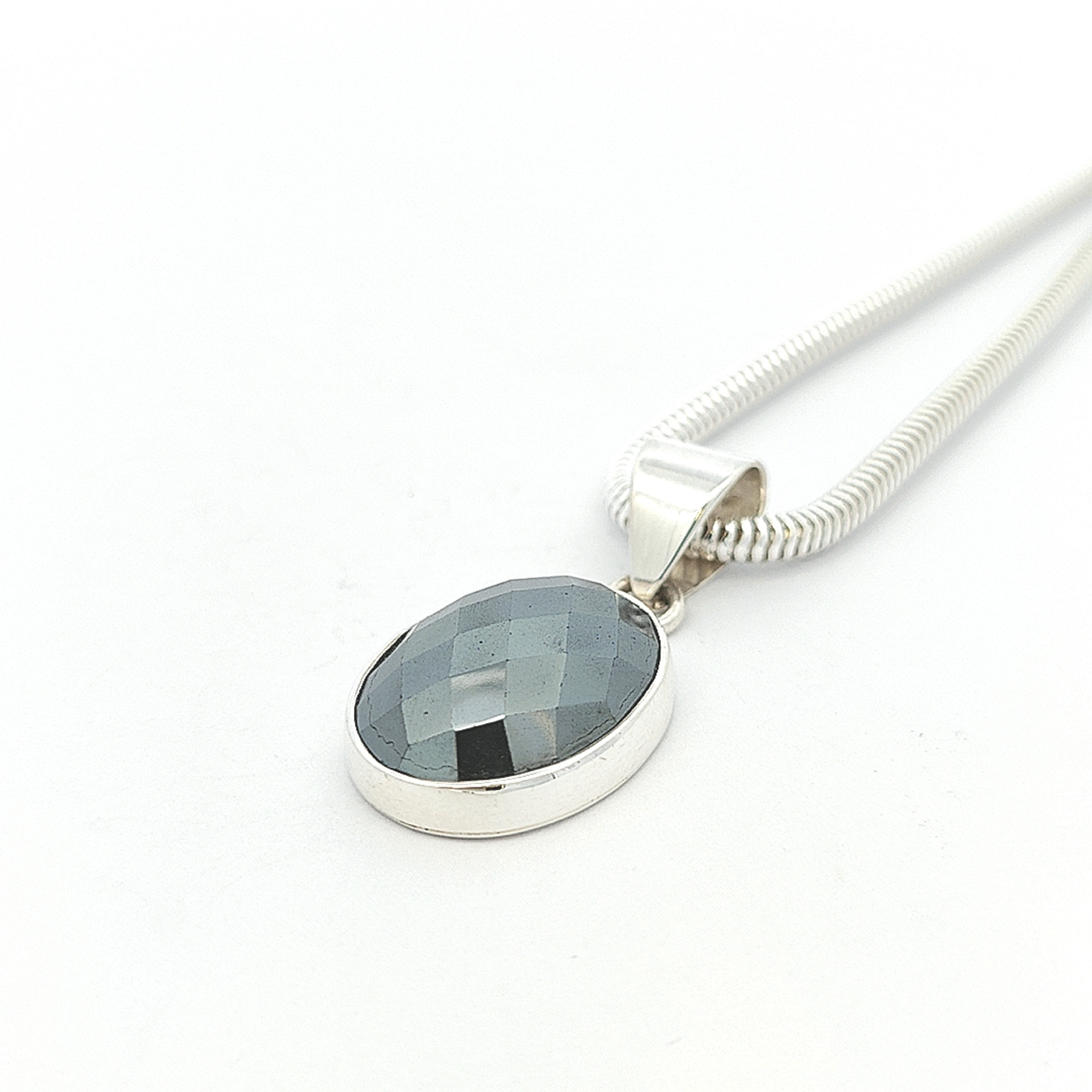Haematite Pendant - Mady - boothandbooth