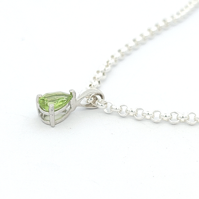 Peridot Pendant - Margherite - boothandbooth