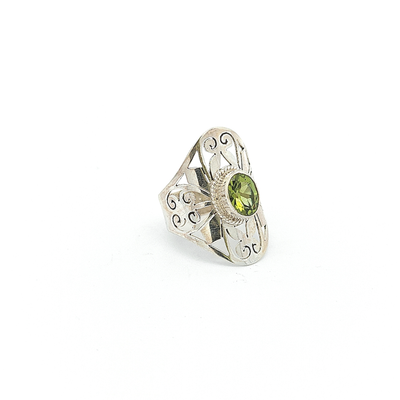 Peridot Ring - Rembrandt - boothandbooth