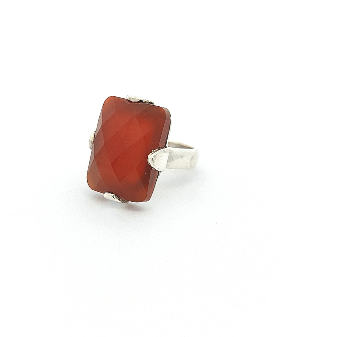 Red Onyx Ring - Chagall - boothandbooth