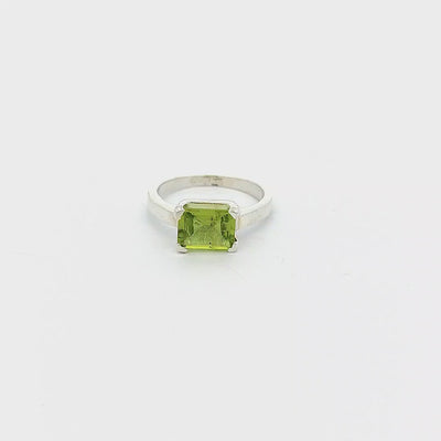 Peridot Ring - Turner