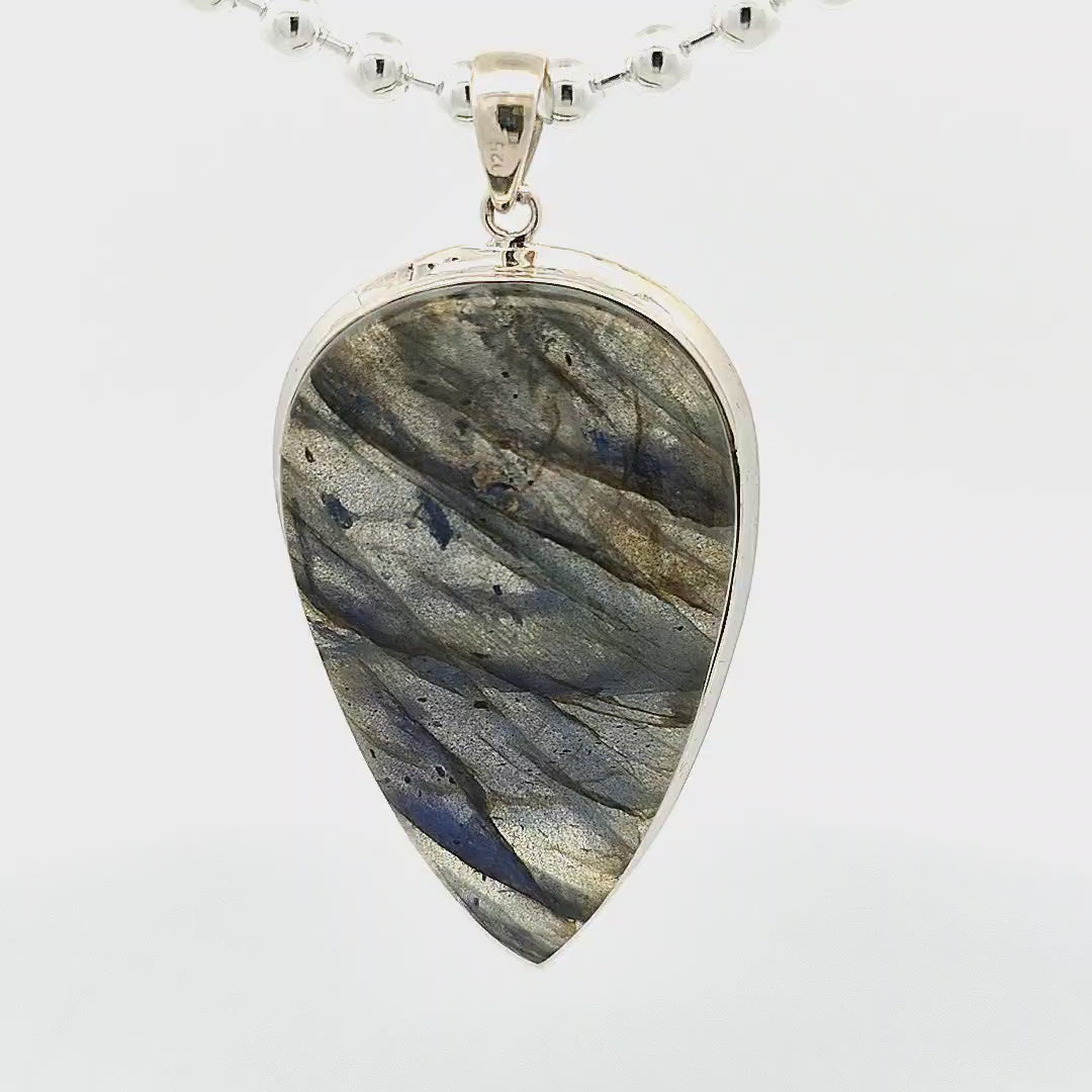 Large Labradorite Pendant - Geneveive